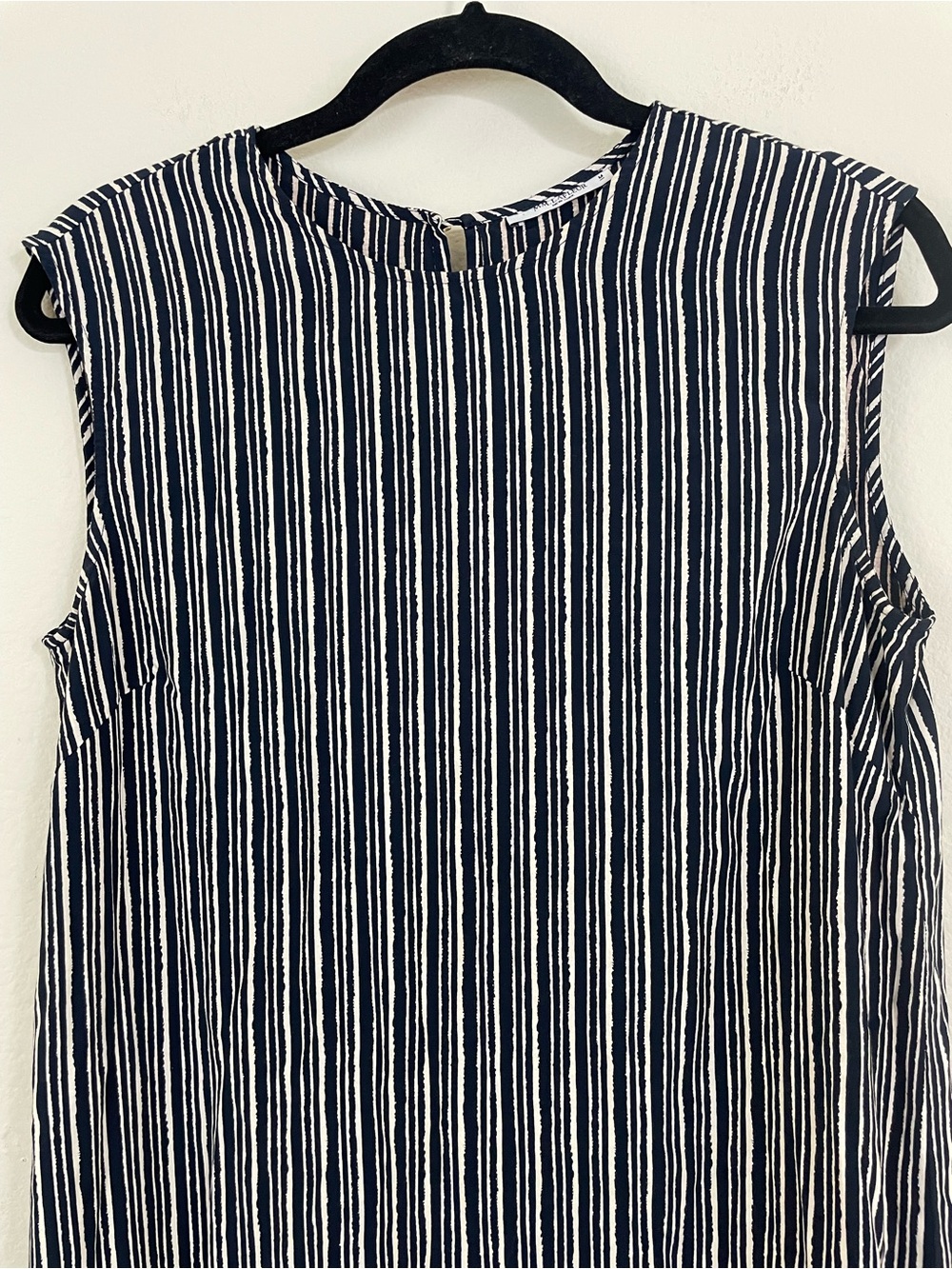 MM LAFLEUR The Nell Top—Thick Stripe Sleeveless Tunic Tank Size Medium Navy - Picture 5 of 10